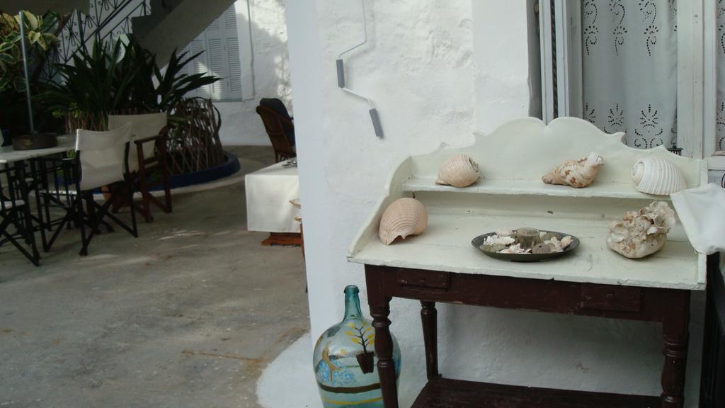 Spalieri Rooms Hydra  Esterno foto